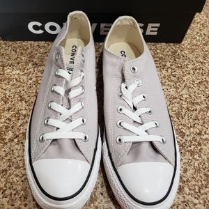 NWOB Converse Lowtops